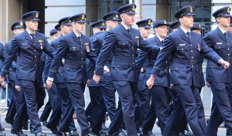 Air Force Now Begging Retirees To Come Back Air Force Now Begging Retirees To Come Back
